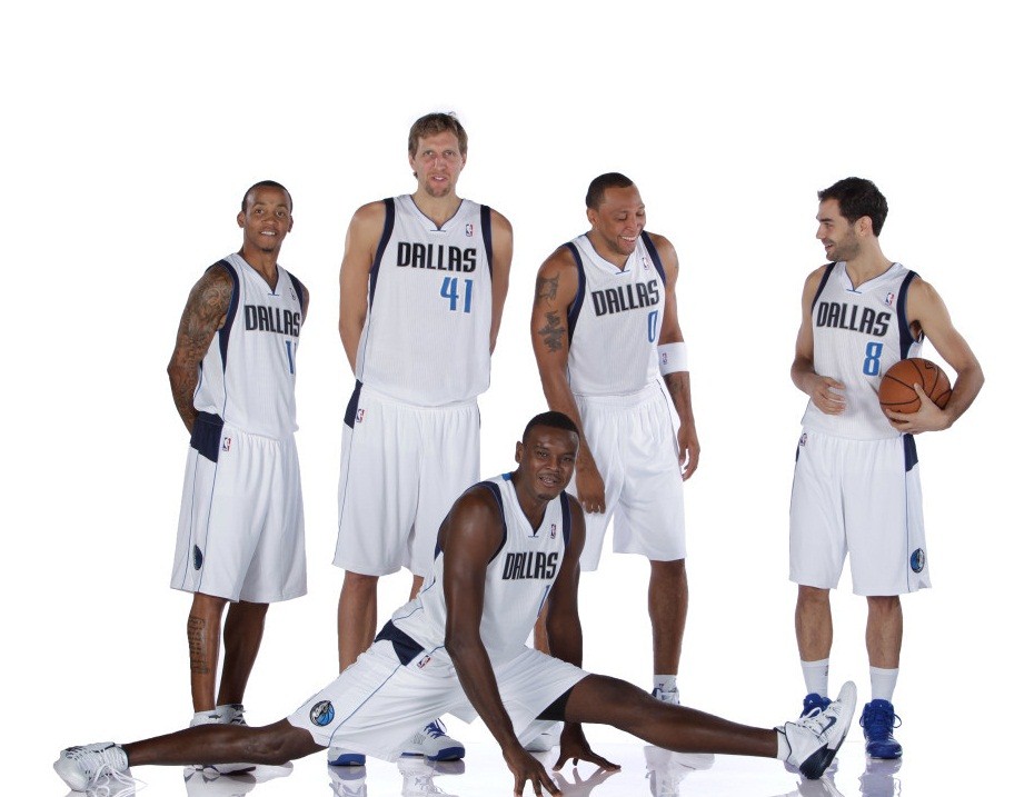 达拉斯独行侠训练开放日，今晚强势反弹引欢呼，CBA季后赛在即，赛程密集仍需轮换的简单介绍