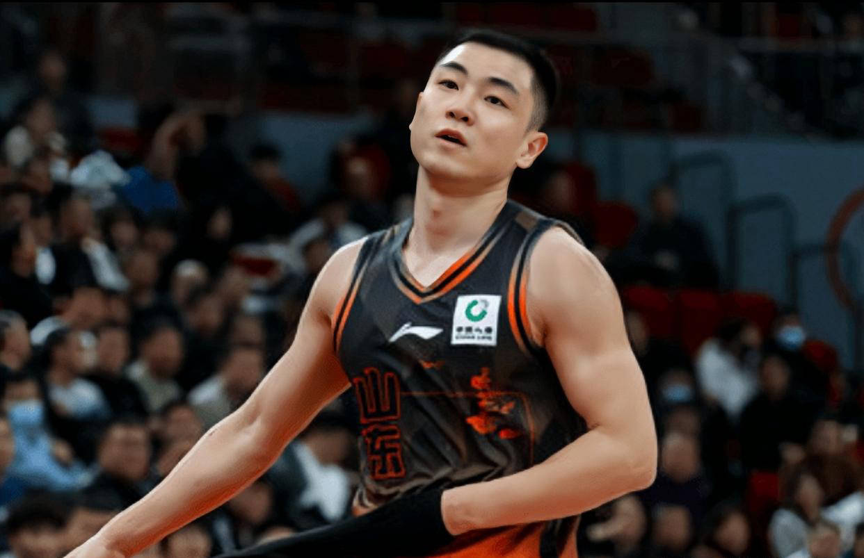 包含山东男篮止住颓势备战CBA季后赛风云突变北京首钢转会期再遭质疑，媒体一致点评：风云突变浙江队清晨防线松动的词条